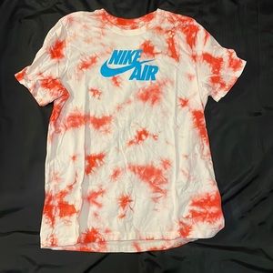 Nike Tee. “The Nike Tee”. Size XL